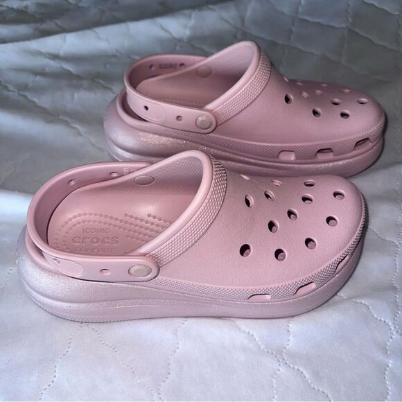 NNWOT Crush Clog CROCS For a fresh new take on your favorite clog. Pink - Picture 7 of 13